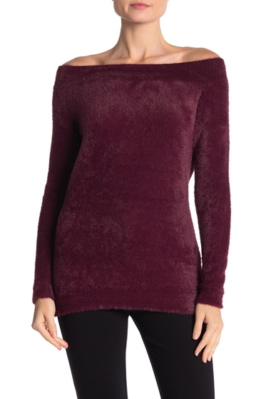 Imbracaminte femei love token off-the-shoulder fuzzy knit sweater burgundy