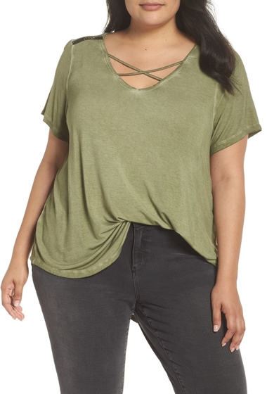 Imbracaminte femei seven7 embellished shirttail hem t-shirt plus size lichen green combo